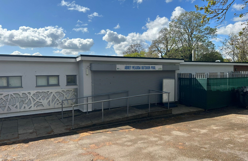 Abbey Meadows Outdoor Swimming Pool