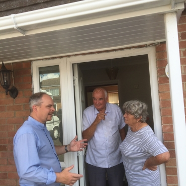 Ian Snowdon with Residents 